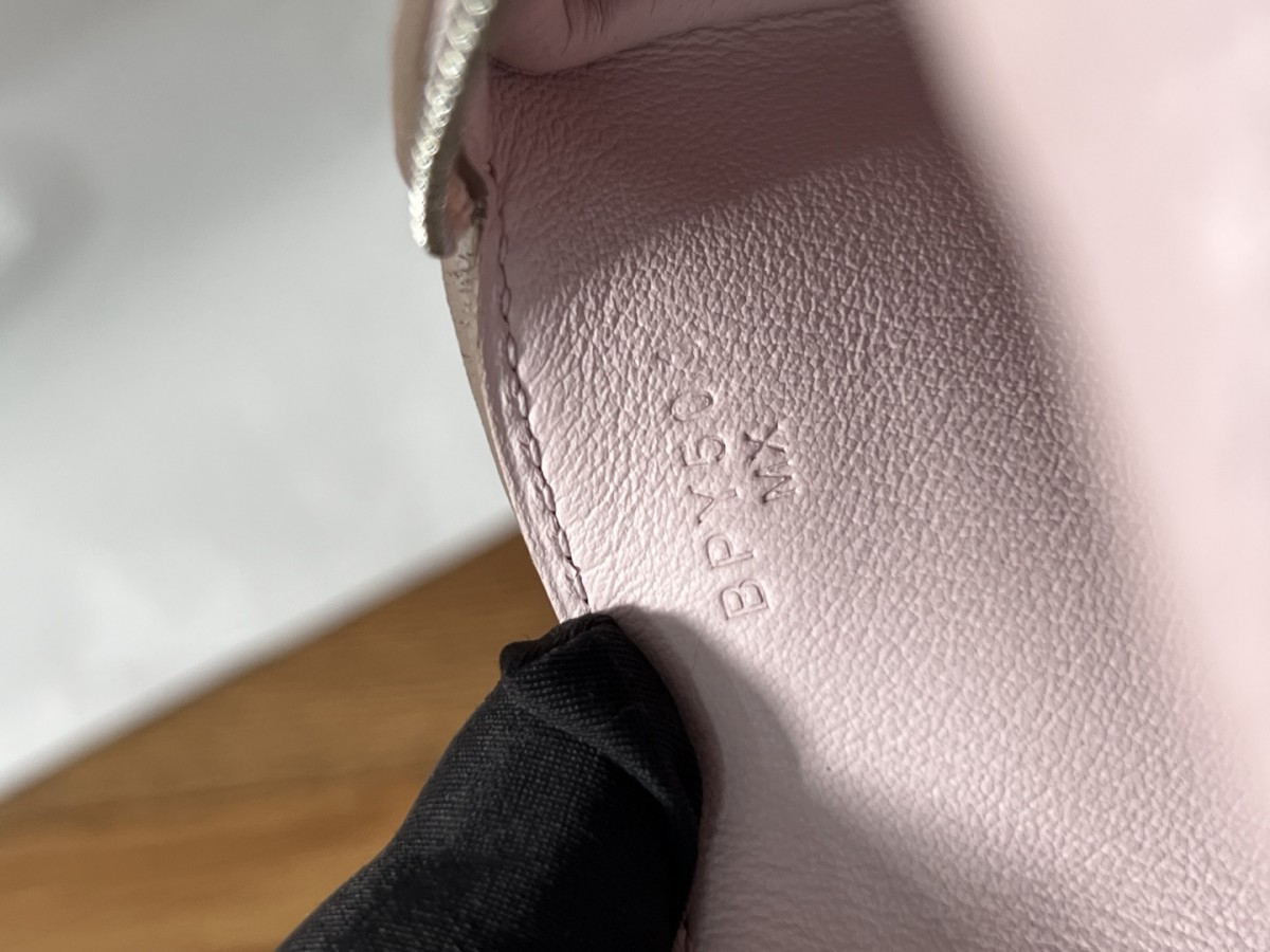 Shebag hand made Hermes Purple pink mini Lindy 19cm bag review(Oct 2025 updated)-Tayada ugu Fiican ee Louis Vuitton Boorsada Online Store, Bac naqshadeeye nuqul ah