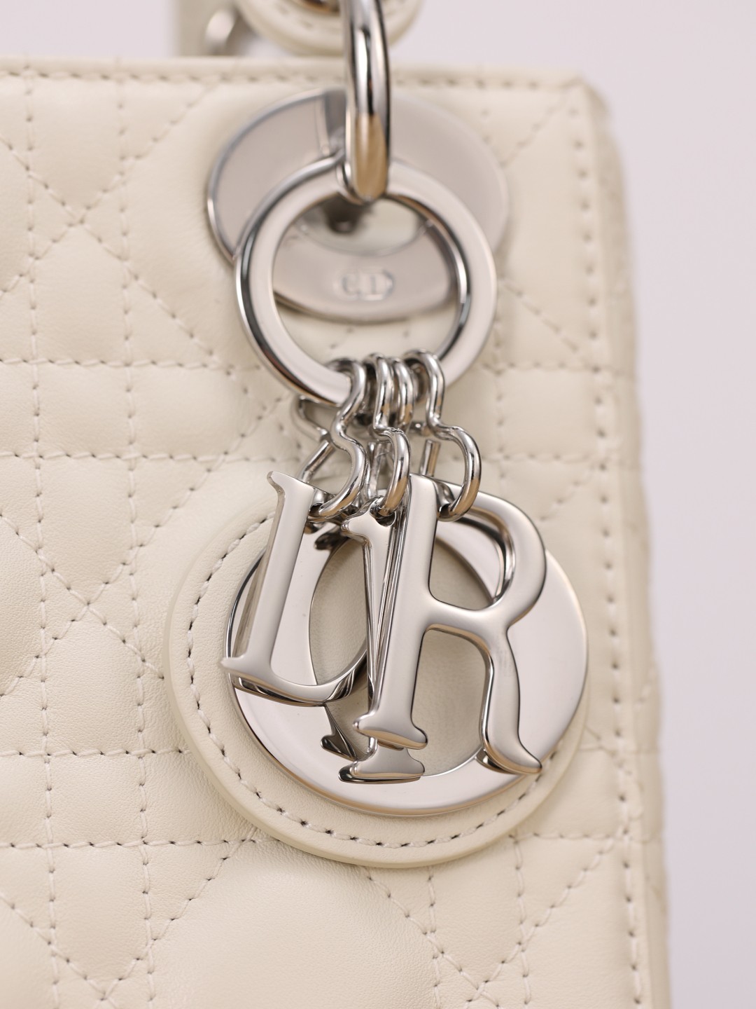 white lady dior silver hardware-Best Quality Fake Louis Vuitton Bag Online Store, Replica designer bag ru