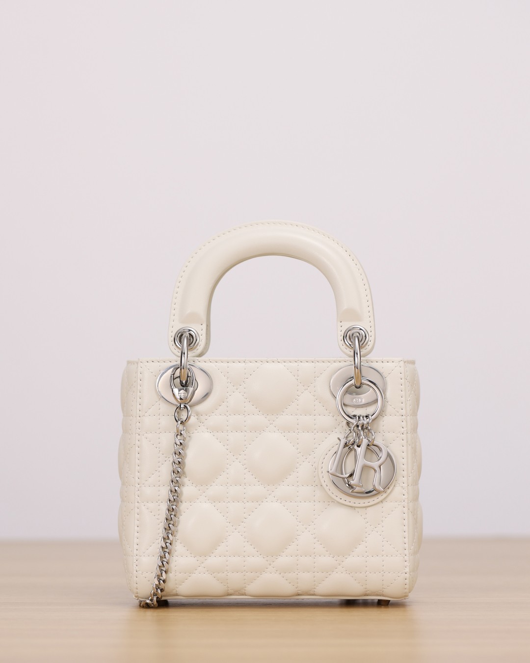 white lady dior silver hardware-Best Quality Fake Louis Vuitton Bag Online Store, Replica designer bag ru