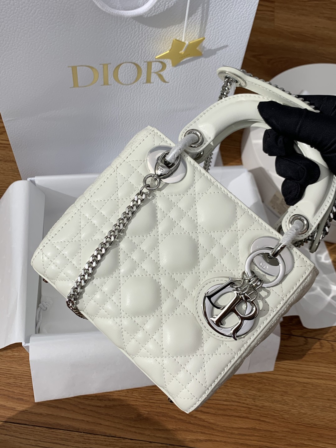 white lady dior silver hardware-Best Quality Fake Louis Vuitton Bag Online Store, Replica designer bag ru