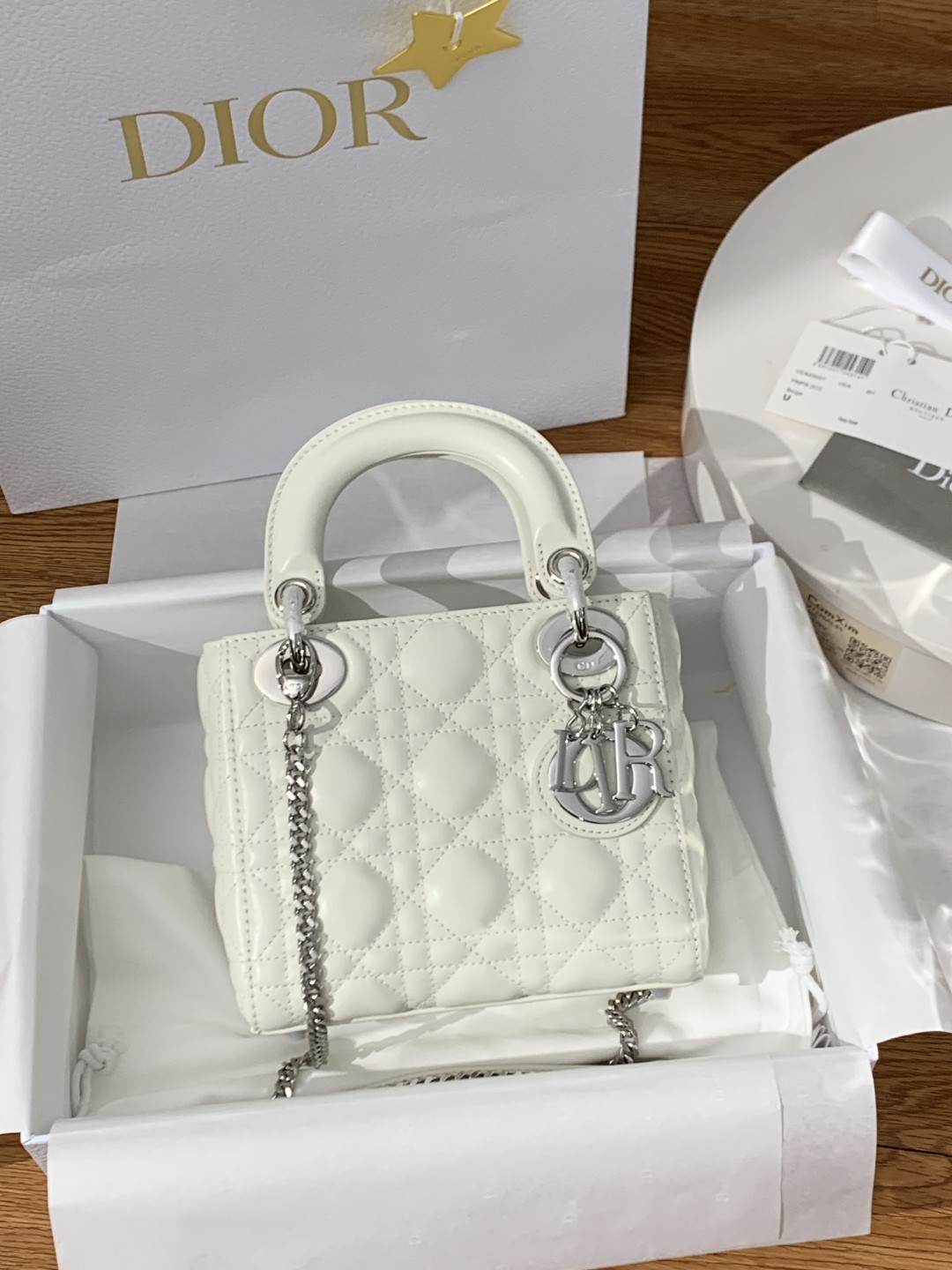 white lady dior silver hardware-Best Quality Fake Louis Vuitton Bag Online Store, Replica designer bag ru