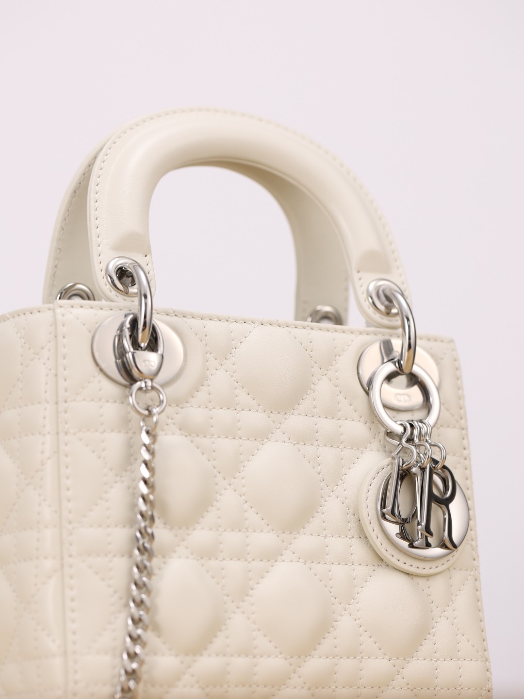 white lady dior silver hardware-Best Quality Fake Louis Vuitton Bag Online Store, Replica designer bag ru