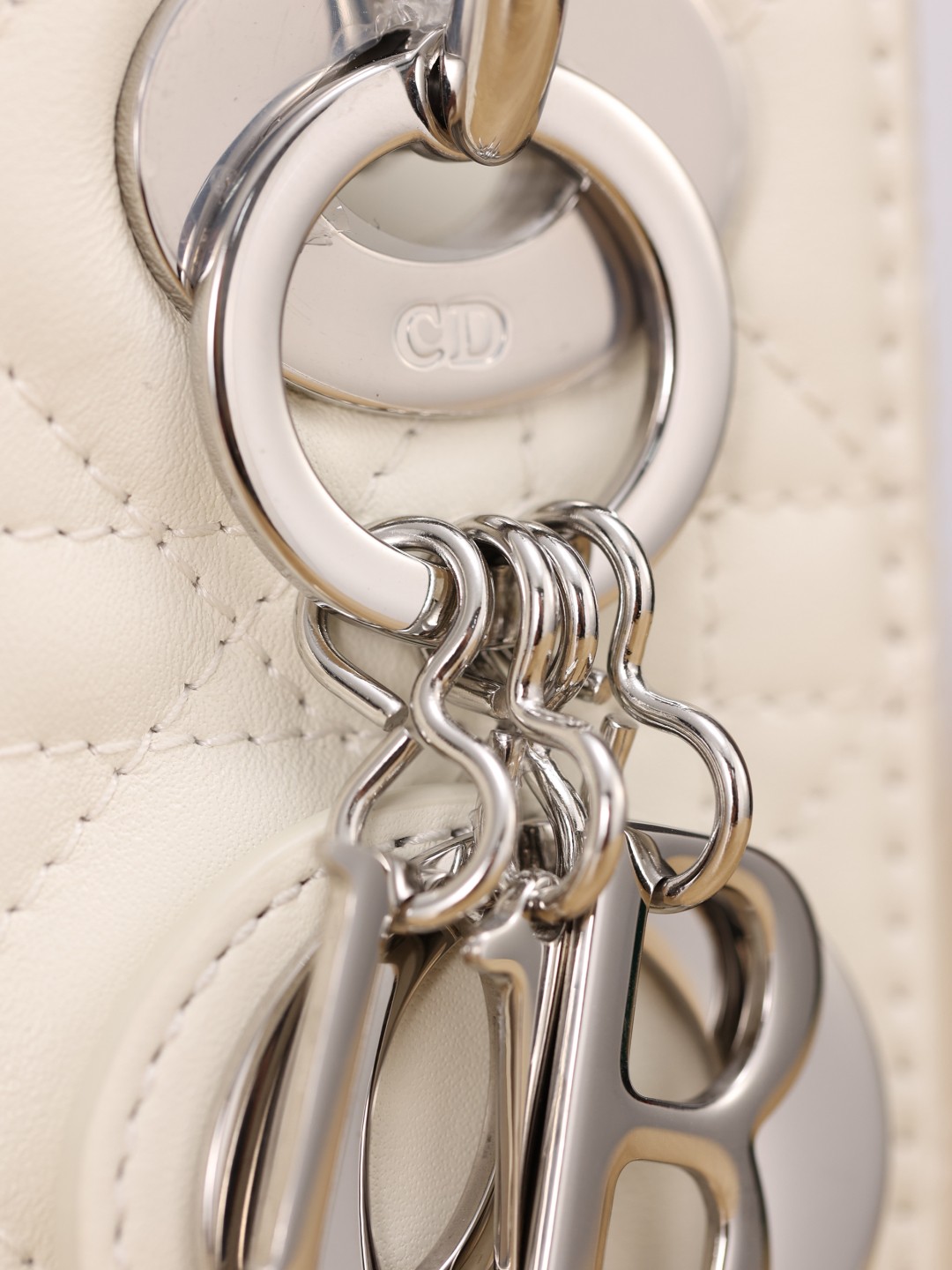 white lady dior silver hardware-Best Quality Fake Louis Vuitton Bag Online Store, Replica designer bag ru
