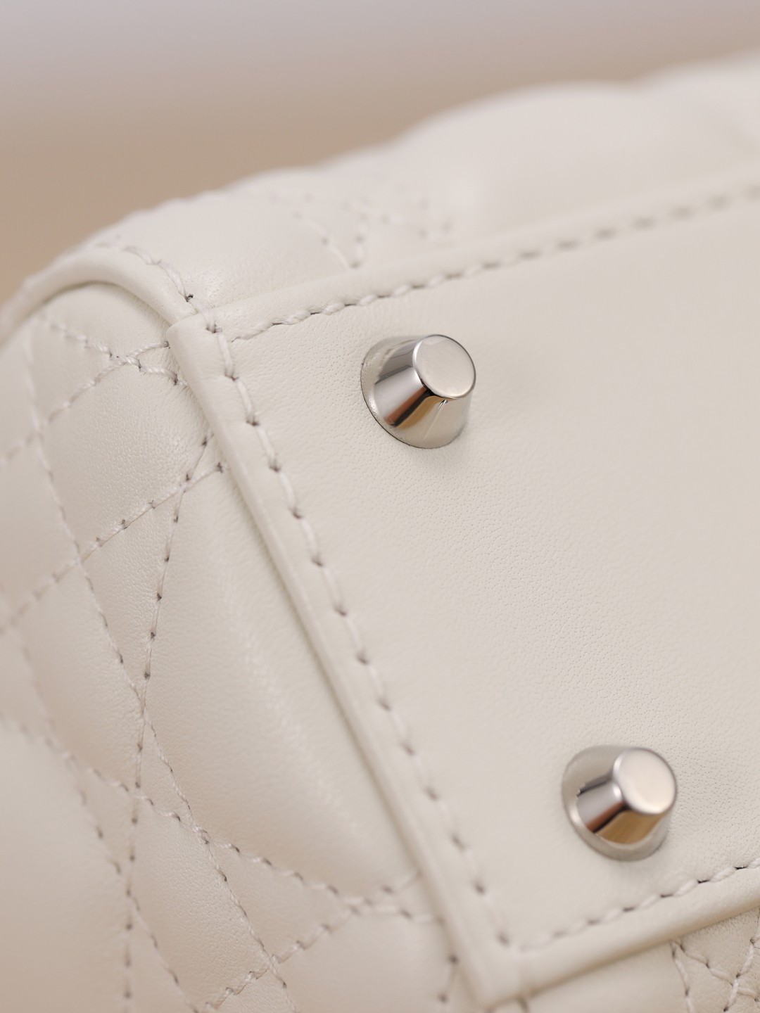 white lady dior silver hardware-Best Quality Fake Louis Vuitton Bag Online Store, Replica designer bag ru